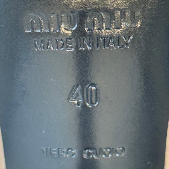 Miu Miu Two-Tone Suede and Patent Leather Pumps, Size 40 EU - Picture 10 of 16